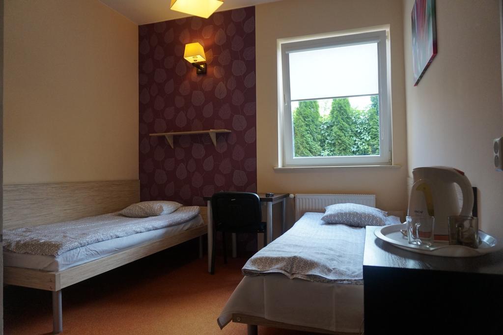 Hotelik Jankowski Raszyn Exterior foto