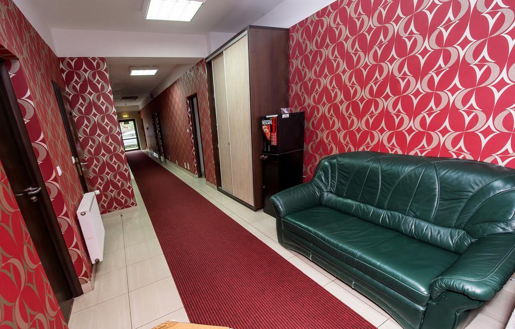 Hotelik Jankowski Raszyn Exterior foto